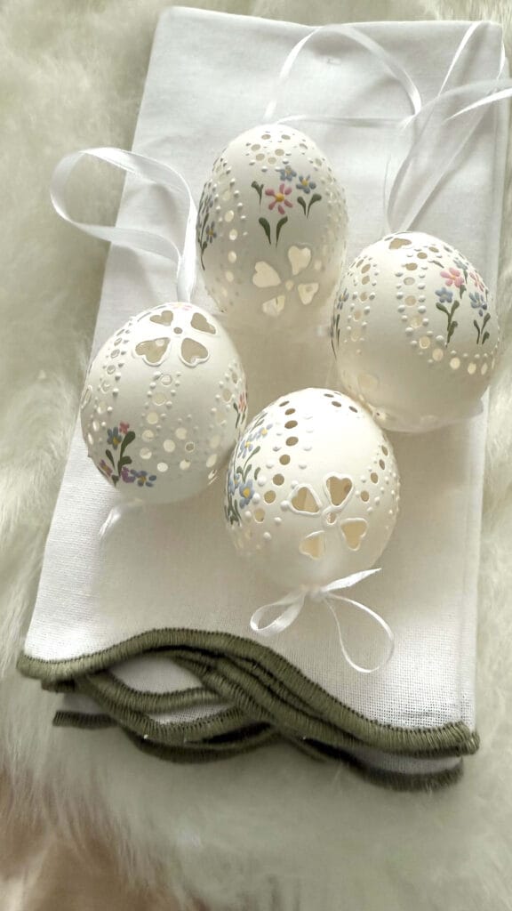 carving of egg shells