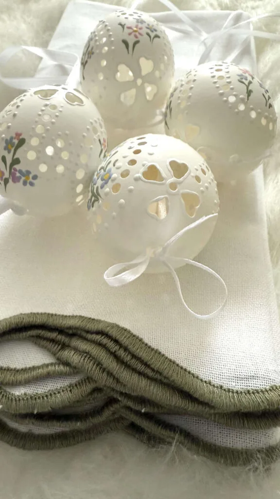 Lace like eggshells