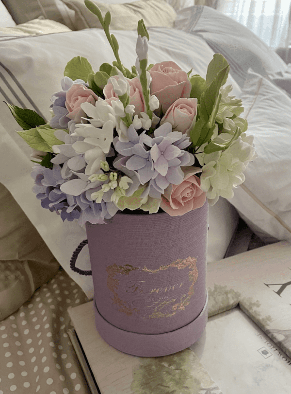 Pastel artificial bouquet