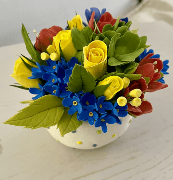 yellow roses mini bouquet