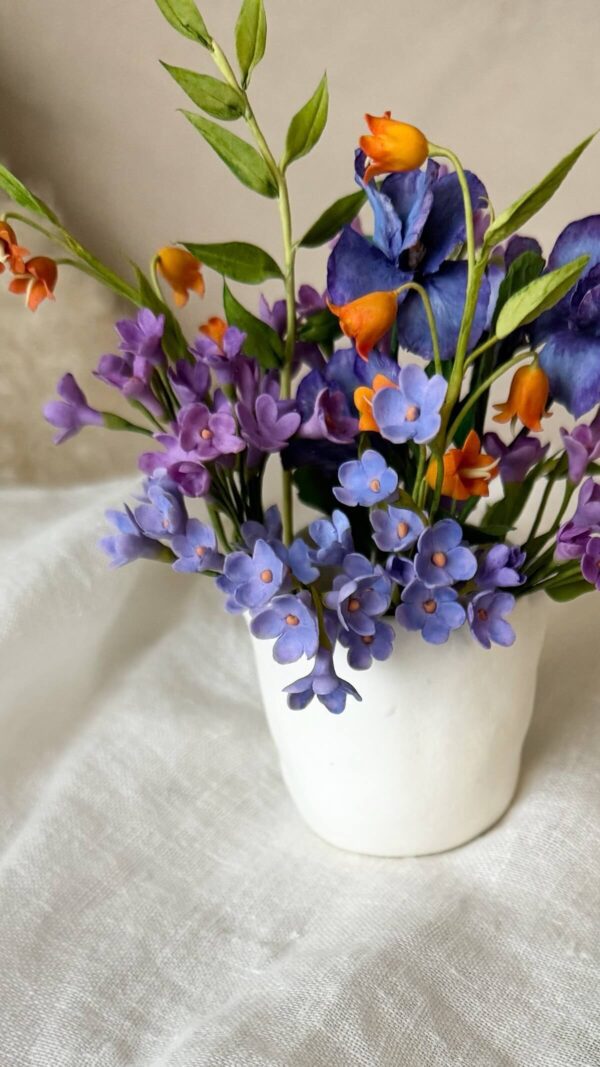 purple pansies bouquet